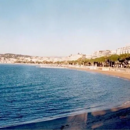 Cannes, 1 Piece, 4 Personnes - Fr-1-470-22